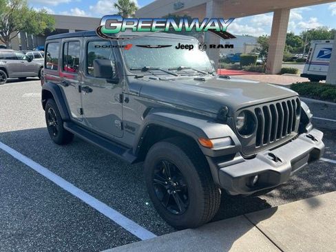 Used 2022 Jeep Wrangler Unlimited Sport AWD/4WD image 3