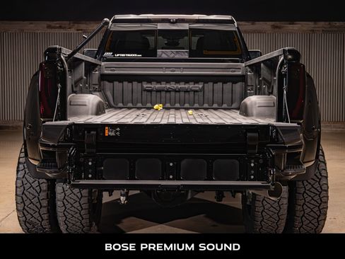 Used 2024 GMC Sierra 3500 Denali w/ Denali Reserve Package image 9