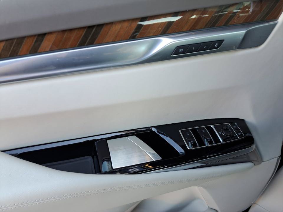 Certified 2025 Cadillac Escalade Sport Platinum w/ LPO, Floor Liner Package AWD/4WD image 32