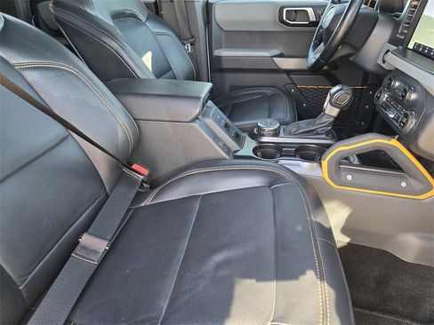 Used 2023 Ford Bronco Badlands image 20