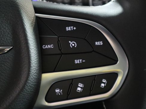 New 2026 Chrysler Pacifica Select image 30