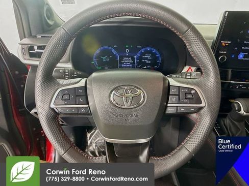 Used 2025 Toyota Sienna XSE w/ XSE Premium Package AWD/4WD image 15