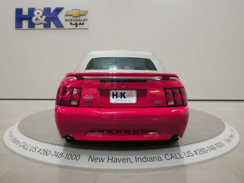 Used 2004 Ford Mustang GT RWD image 5