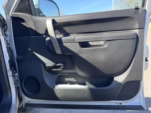 Used 2013 Chevrolet Silverado 1500 LT AWD/4WD image 30