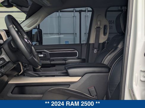 Used 2024 RAM 2500 Laramie AWD/4WD image 22