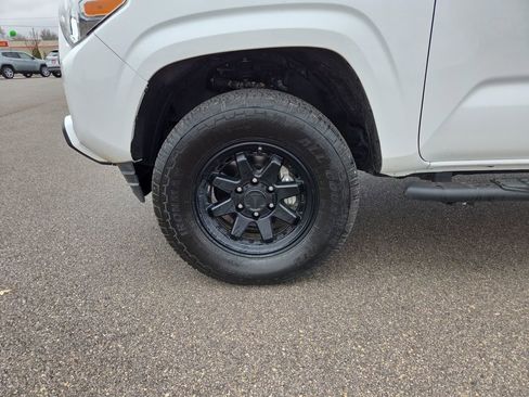 Used 2023 Toyota Tacoma SR image 28
