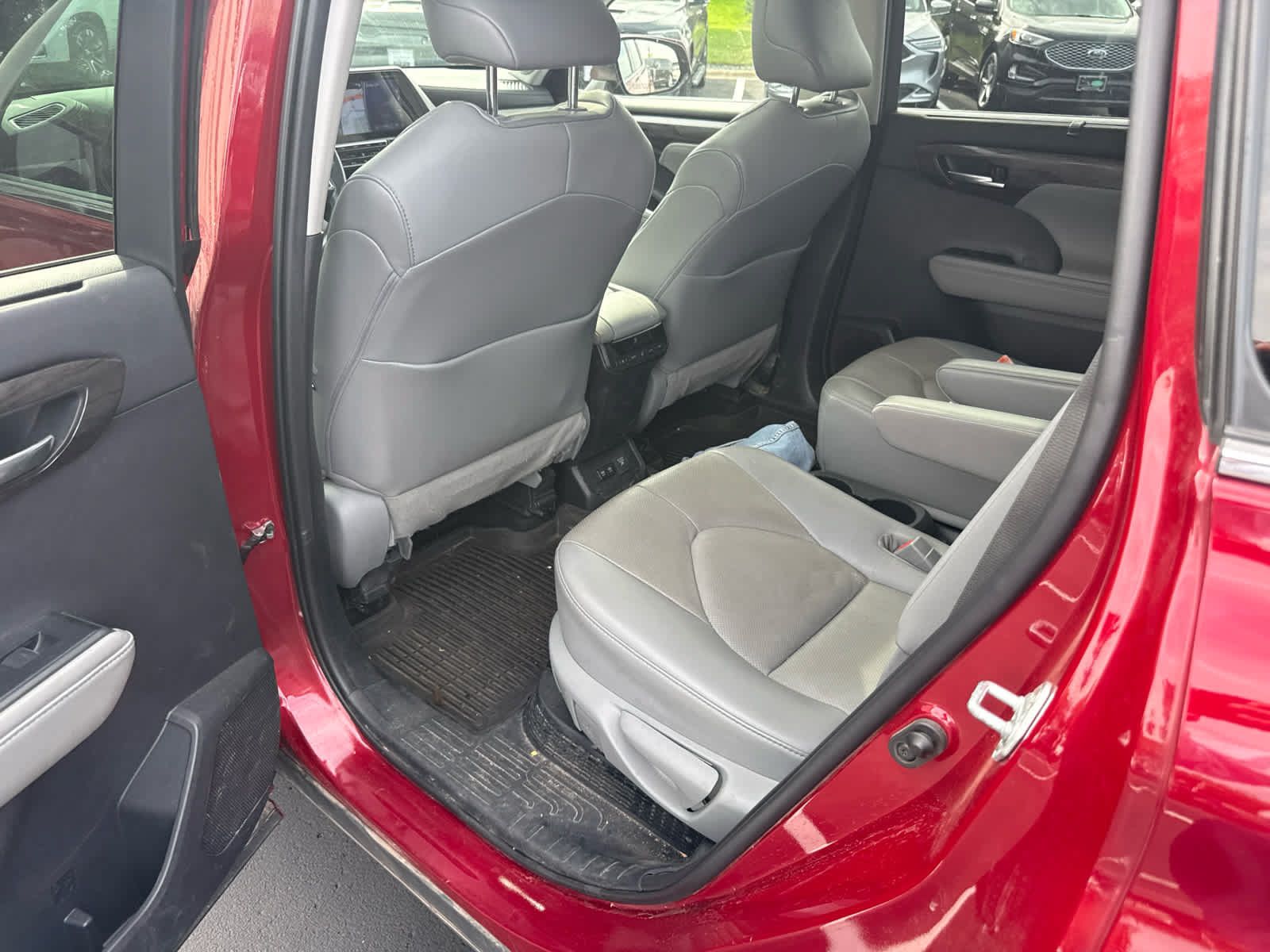 Used 2021 Toyota Highlander Limited AWD/4WD image 12