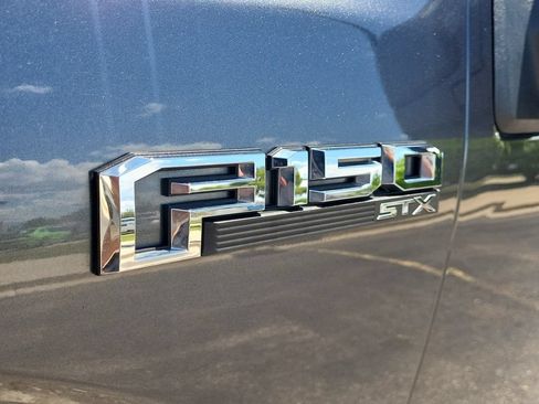 Used 2020 Ford F150 XL w/ Equipment Group 101A Mid AWD/4WD image 17
