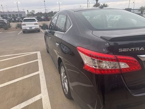 Used 2014 Nissan Sentra SR w/ SR Driver Package image 3
