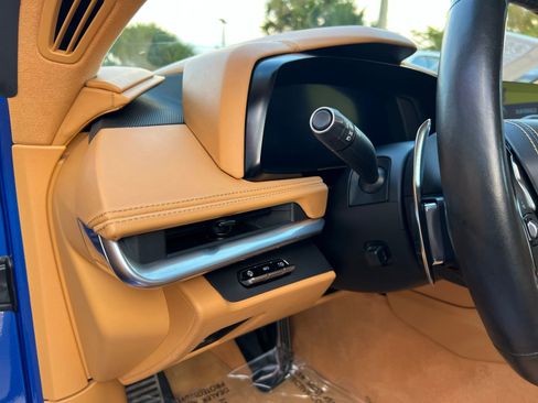 Used 2021 Chevrolet Corvette Stingray Premium Conv w/ Z51 Performance Package image 33