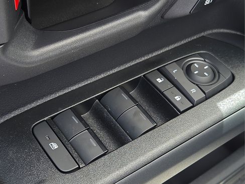 New 2026 Toyota 4Runner TRD Off-Road Premium AWD/4WD image 18