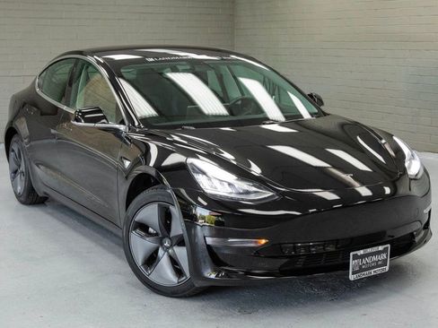 Used 2019 Tesla Model 3 Standard Range Plus image 8