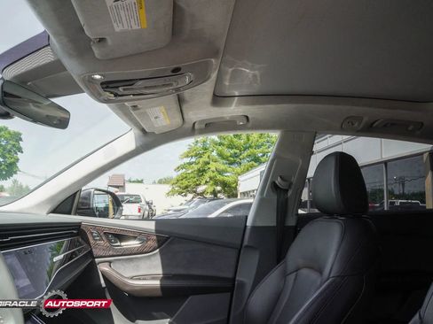 Used 2019 Audi Q8 Prestige image 21
