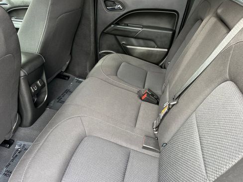 Used 2022 Chevrolet Colorado LT image 11
