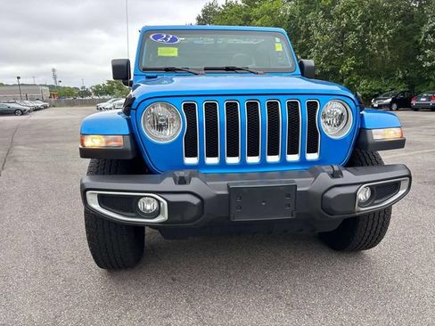 Used 2023 Jeep Wrangler Unlimited Sahara w/ Cold Weather Group AWD/4WD image 8