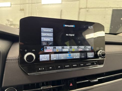 Used 2024 Mitsubishi Outlander AWD image 31