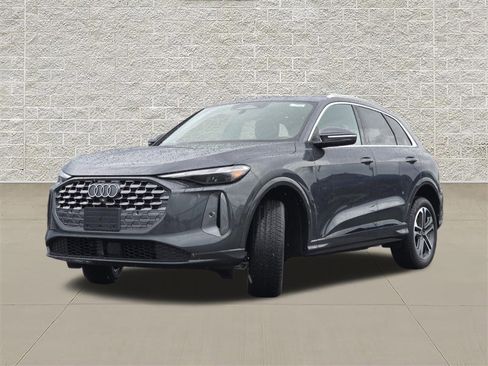 New 2026 Audi Q5 Premium AWD/4WD image 3