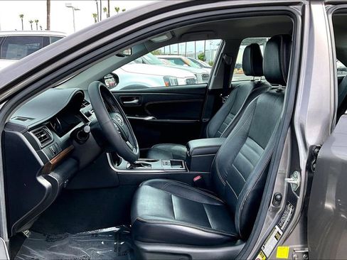 Used 2017 Toyota Camry XLE FWD image 14