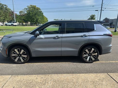 Used 2025 Mitsubishi Outlander SEL AWD/4WD image 7