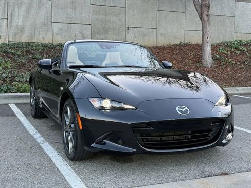 Used 2016 MAZDA MX-5 Miata Grand Touring image 7