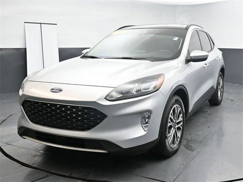 Used 2020 Ford Escape SEL image 7