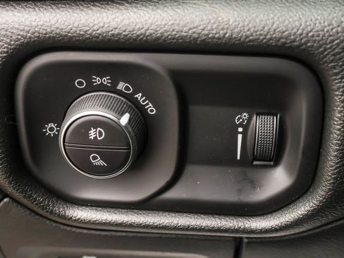 New 2026 RAM 1500 Express image 29