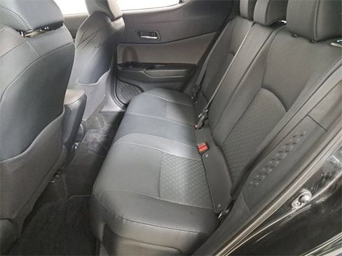 Used 2022 Toyota C-HR Limited image 12