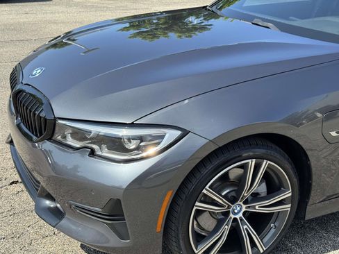 Used 2022 BMW 330e w/ Convenience Package RWD image 10