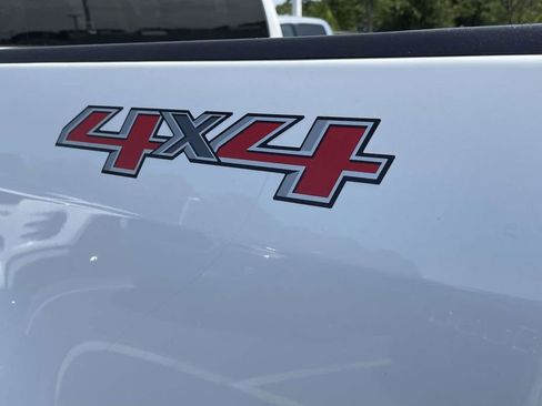 Used 2019 Chevrolet Colorado W/T AWD/4WD image 15