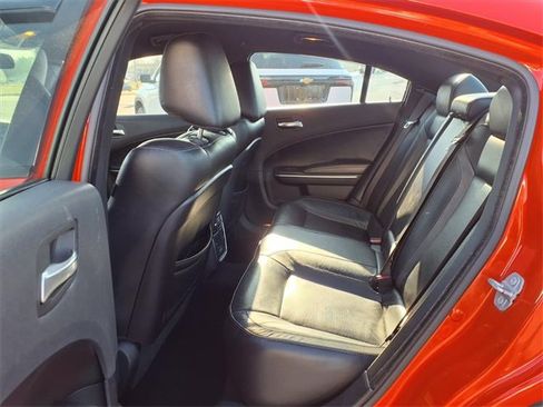 Used 2020 Dodge Charger SXT w/ Leather Interior Group image 19