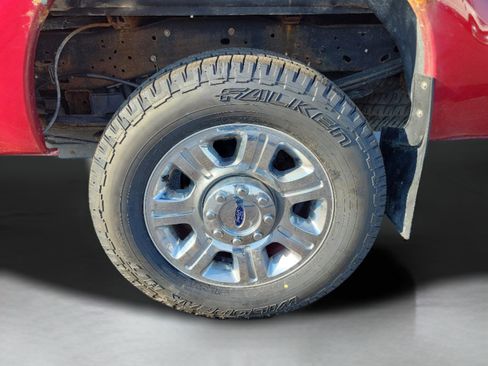 Used 2015 Ford F250 Lariat w/ Chrome Package image 30