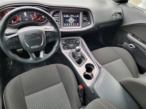 Certified 2022 Dodge Challenger R/T w/ Blacktop Package image 38