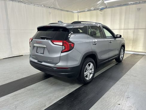 Certified 2023 GMC Terrain SLE w/ Driver Convenience Package AWD/4WD image 2
