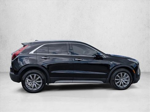 Used 2020 Cadillac XT4 Premium Luxury AWD/4WD image 4