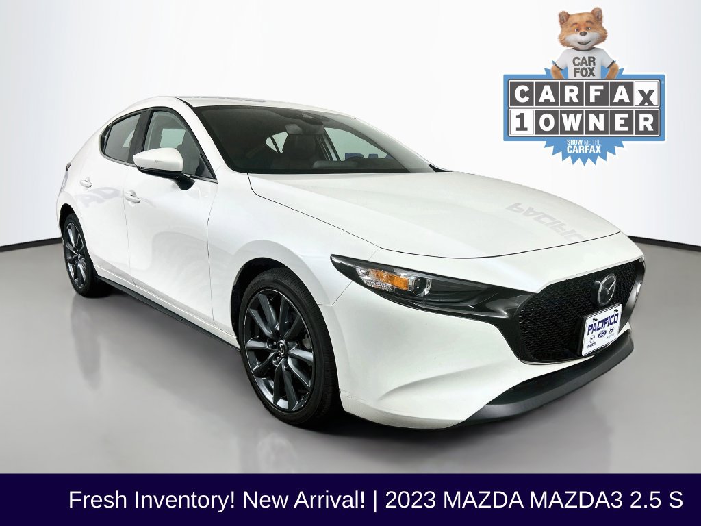 Used 2023 MAZDA MAZDA3 s FWD image 1