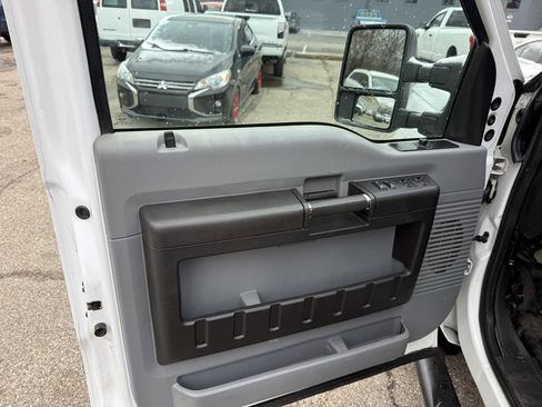 Used 2015 Ford F250 XL w/ Power Equipment Group image 13