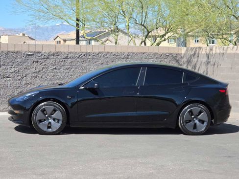 Used 2023 Tesla Model 3 Standard Range image 6