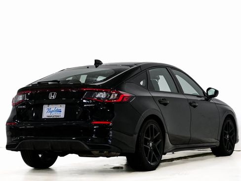 Used 2024 Honda Civic Sport image 6