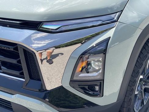 New 2026 Chevrolet Equinox ACTIV w/ Convenience Package III image 10