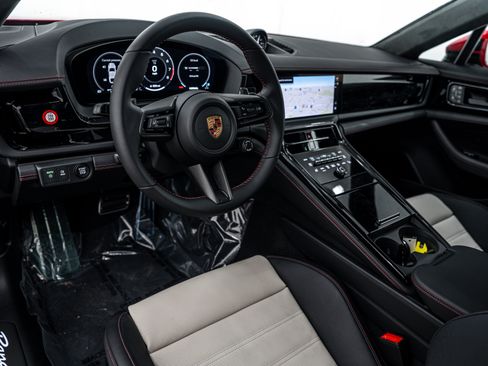 New 2026 Porsche Panamera GTS image 4