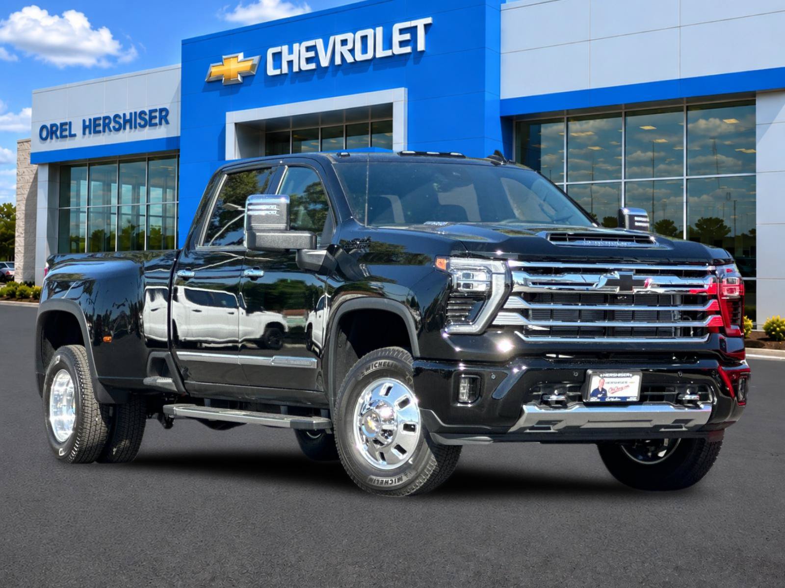 New 2026 Chevrolet Silverado 3500 High Country w/ High Country Premium Package AWD/4WD image 1