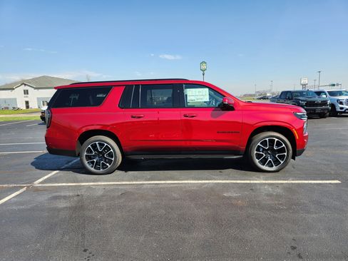 New 2026 Chevrolet Suburban RST w/ Advanced Technology Package image 5