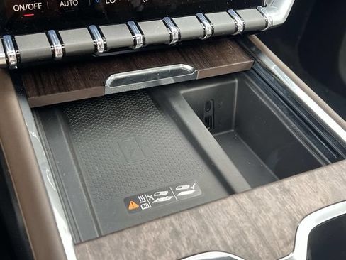 New 2026 GMC Acadia Denali Ultimate w/ LPO, Floor Liner Package AWD/4WD image 25