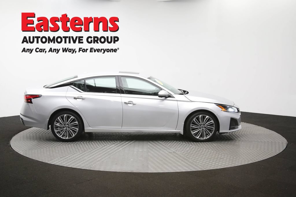 Used 2023 Nissan Altima 2.5 SL FWD image 48
