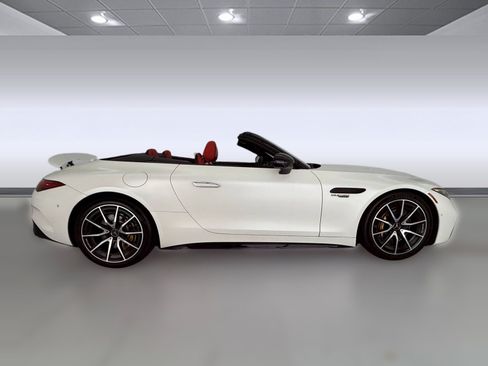Certified 2022 Mercedes-Benz SL 63 AMG 4MATIC image 7