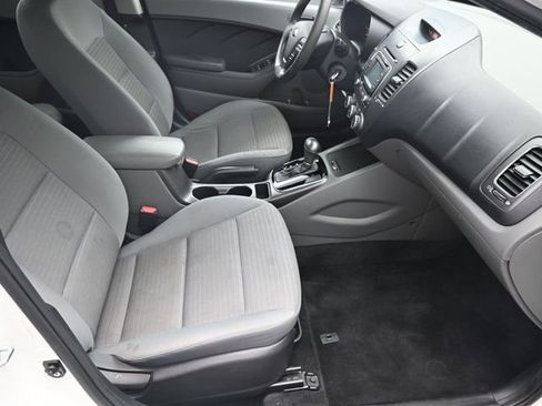 Used 2017 Kia Forte LX w/ LX Popular Package image 34