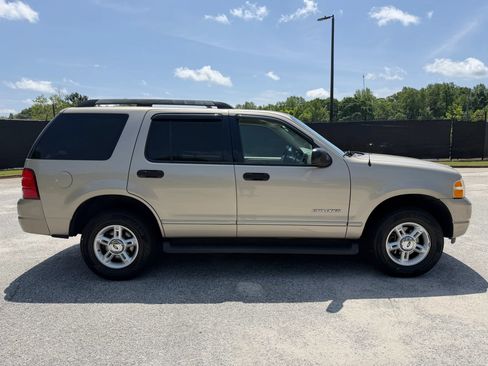Used 2005 Ford Explorer Sport XLT RWD image 6