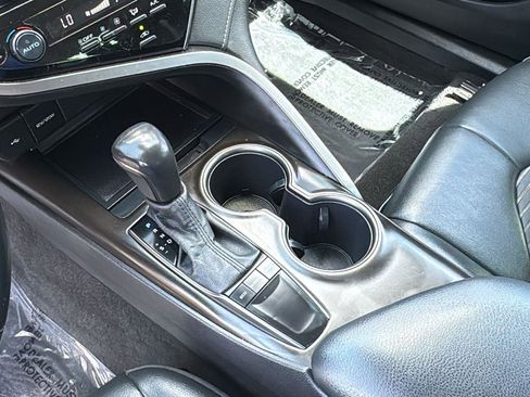 Certified 2022 Toyota Camry SE image 17