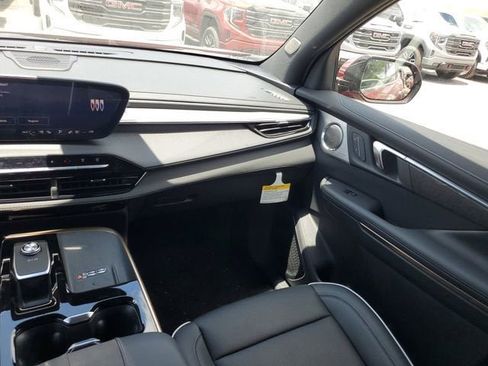 New 2026 Buick Enclave Avenir w/ Super Cruise Package FWD image 15