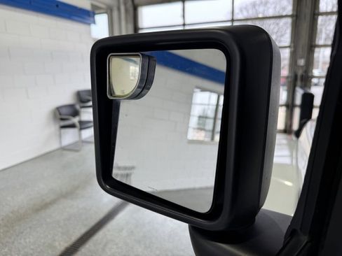 Used 2018 Jeep Wrangler Sport image 19